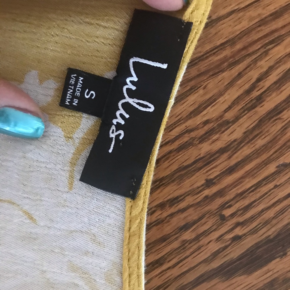 SOLD Lulu’s yellow maxi wrap dress Sz Sm - Picture 9 of 12